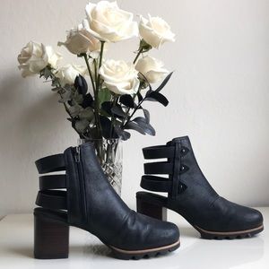 Super Cool Sorel Booties